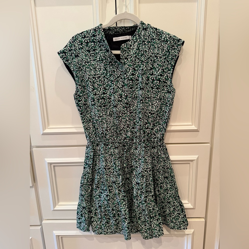 Rebecca Minkoff Medium Floral Dress. ⚡️💗